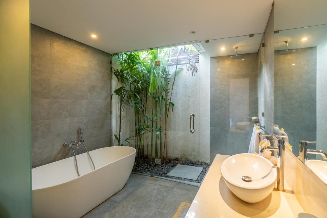 Villa Becca 4 Bedroom At Near To The Seminyak (Bali)
